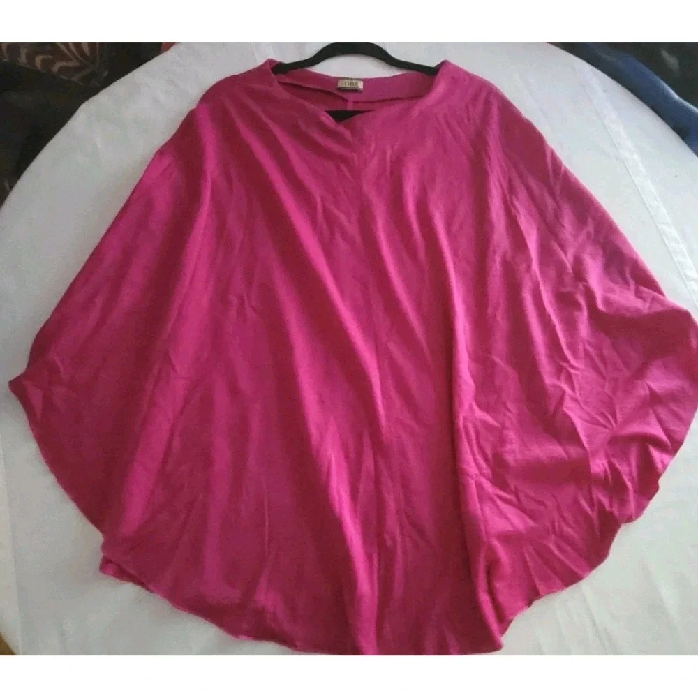 Merino Wool Poncho One Size New Zealand 100% Wool Pink Lightweight Travel Wrap